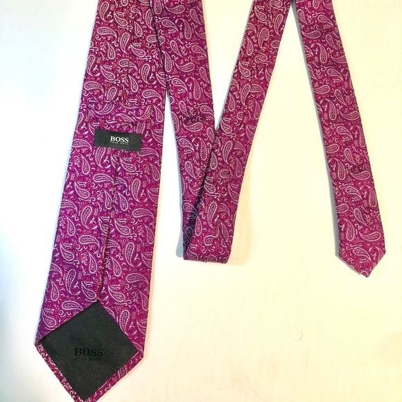 Hugo Boss Purple Paisley Classic Tie - Picture 6 of 6